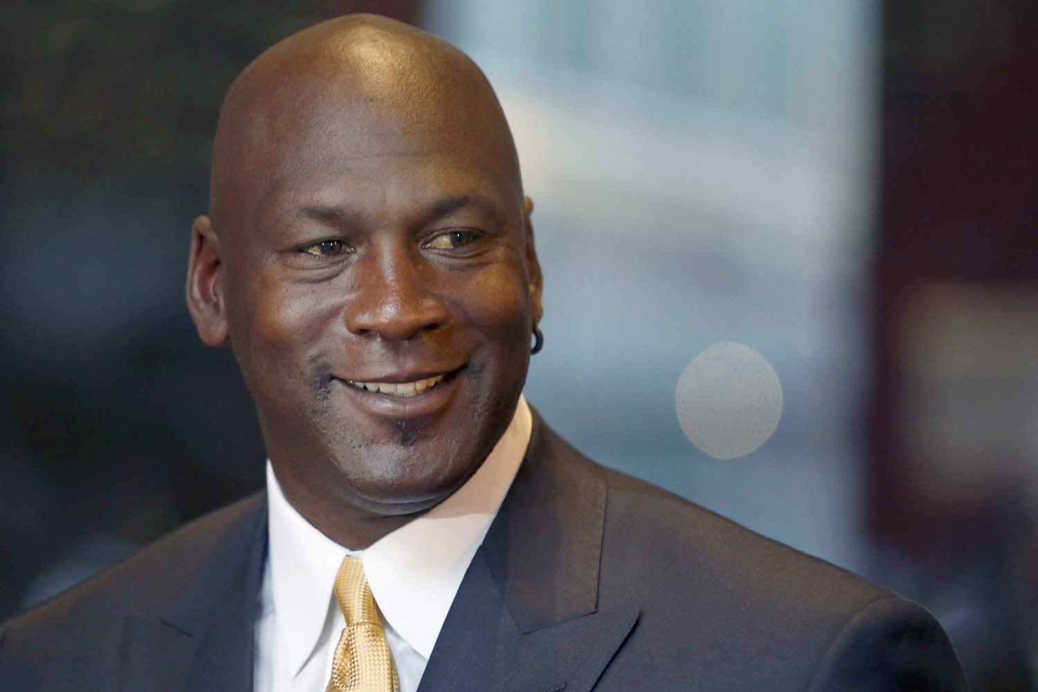 Michael Jordan dona 2 millones de dólares para mejorar las relaciones raciales