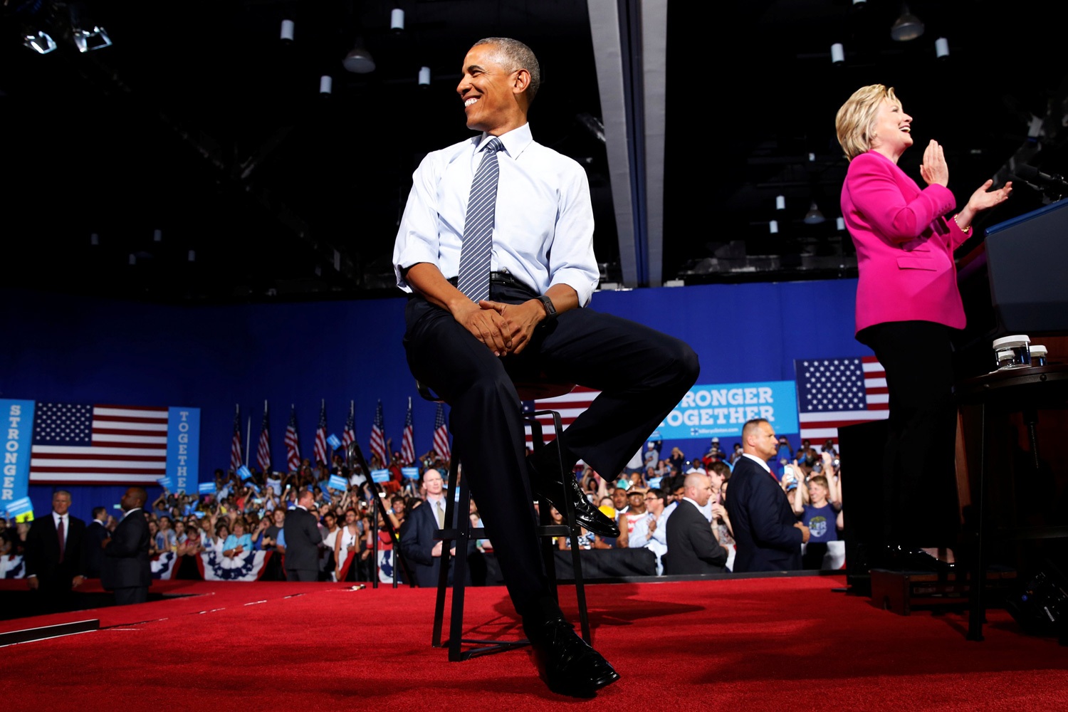 Barack Obama hace campaña por primera vez a favor de Hillary Clinton