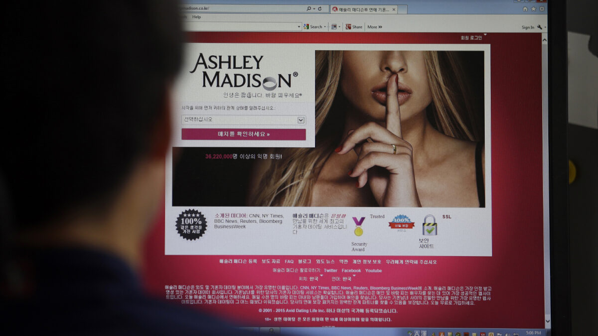 La web de citas Ashley Madison utilizaba mujeres virtuales