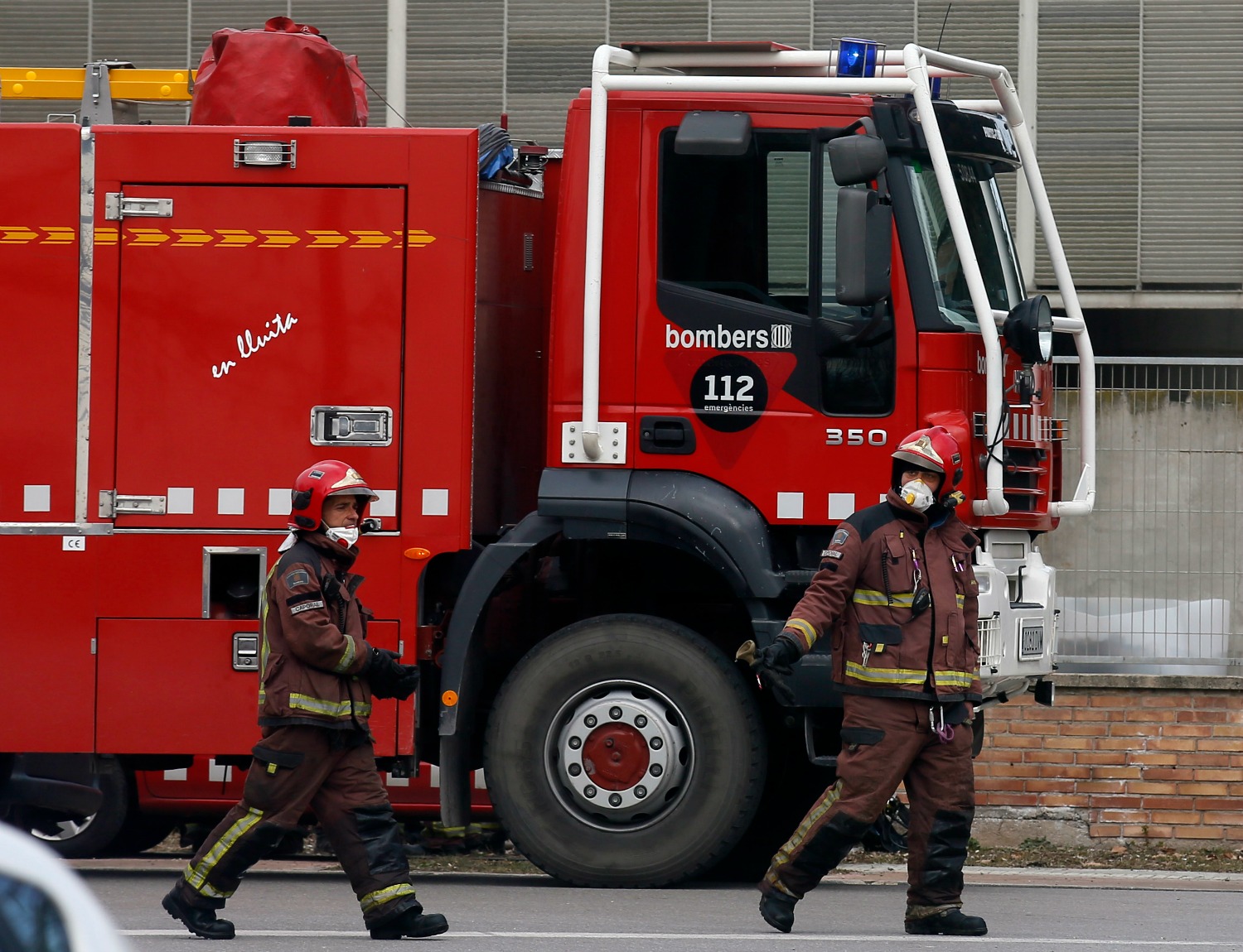 Dos menores mueren en un incendio en un piso de Barcelona