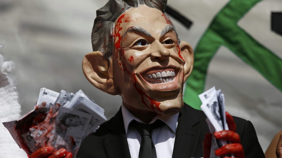 Tony Blair decidió invadir Irak sin agotar todas las opciones pacíficas