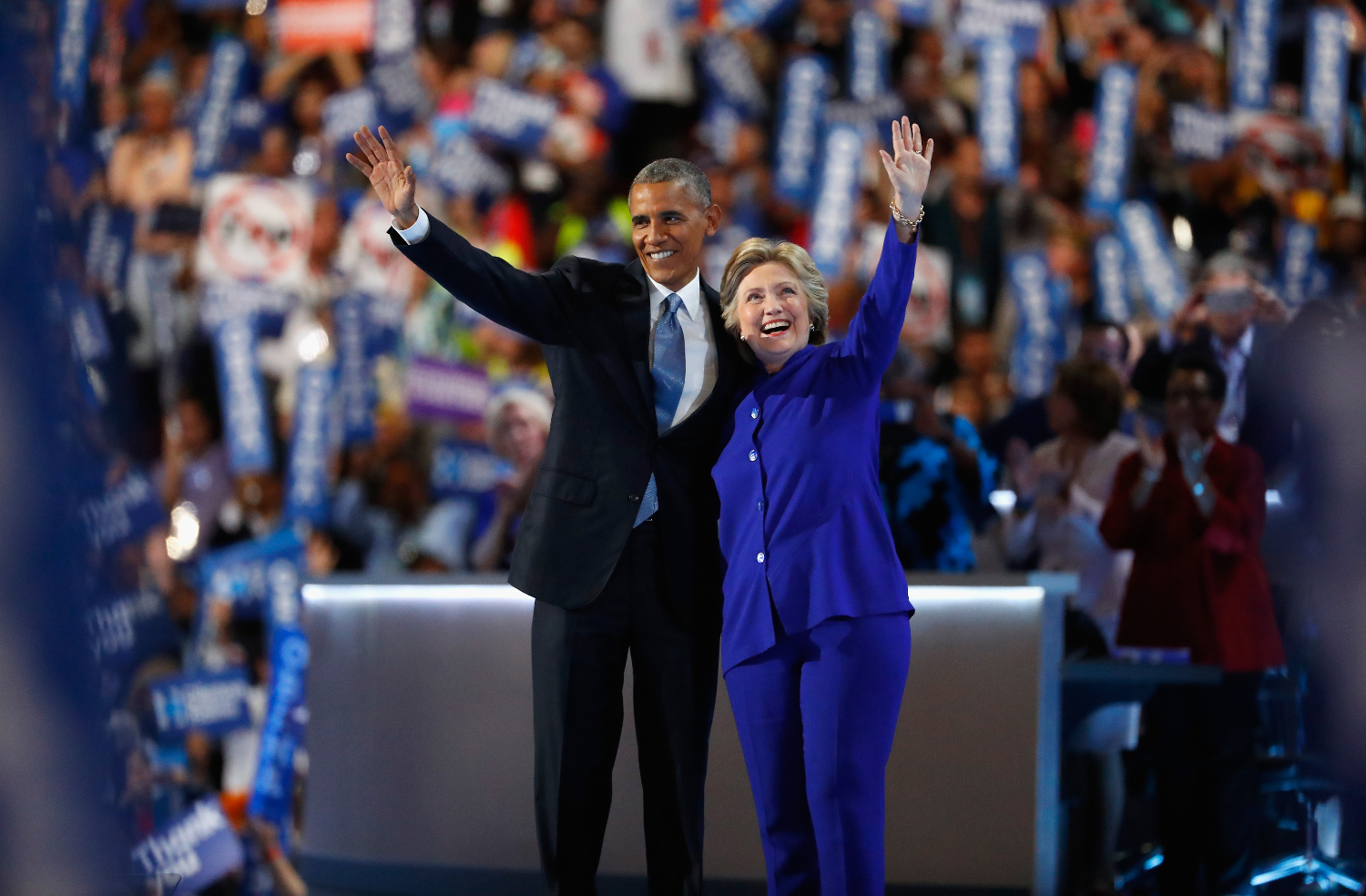 Nuevas filtraciones de WikiLeaks irrumpen en una Convención Demócrata volcada con Hillary Clinton