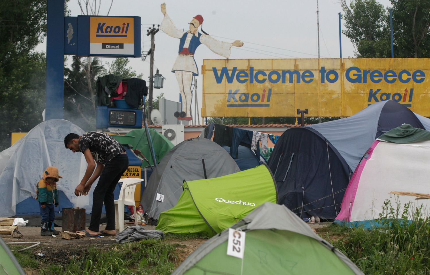 Bruselas concede 11 millones de euros a Italia y Grecia para afrontar la crisis de los refugiados