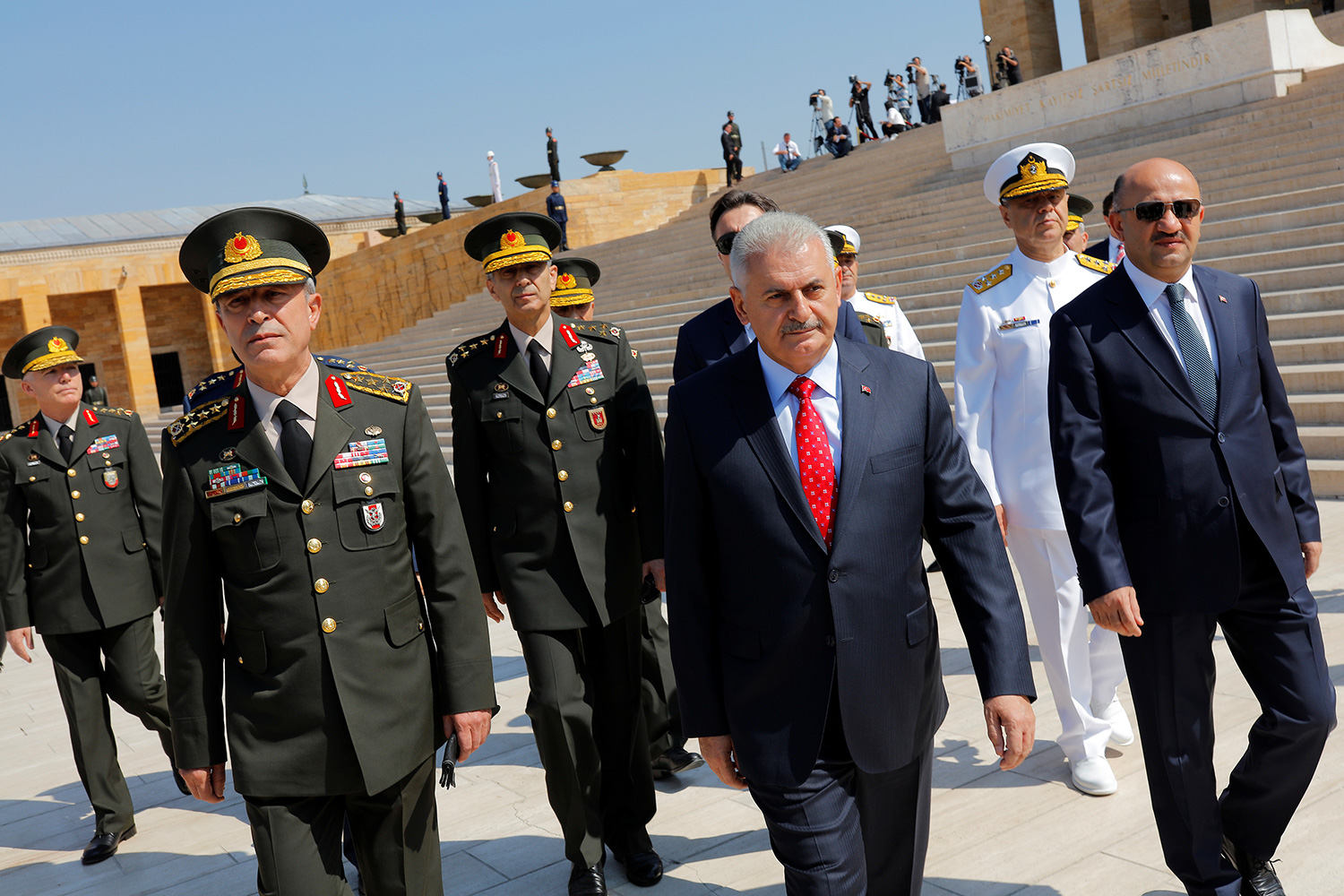 Dimiten dos destacados generales tras la purga en el Ejército turco