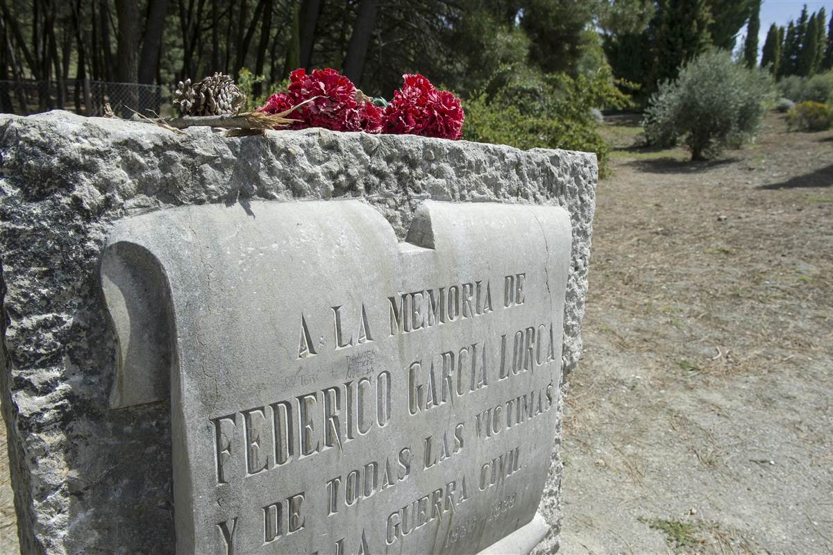 Monumento a García Lorca. Foto vía memoriahistorica.org