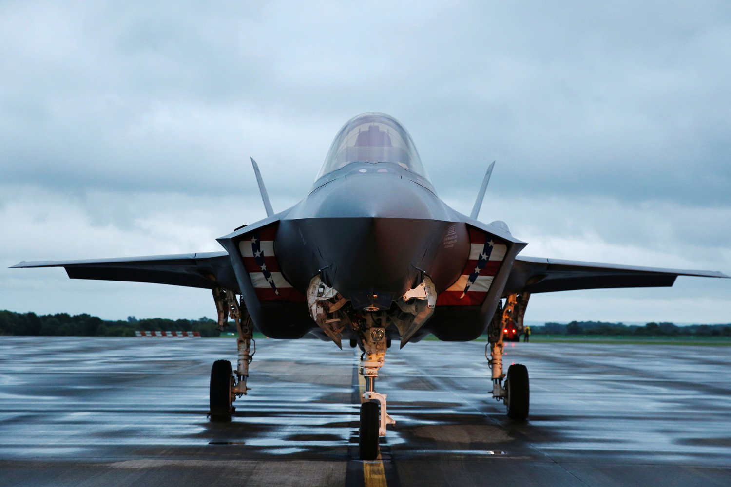 El avión militar más caro del mundo está listo para entrar en combate