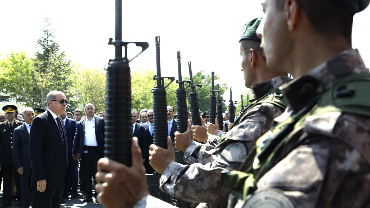 Cómo Erdogan ha tomado el control del Ejército en dos semanas