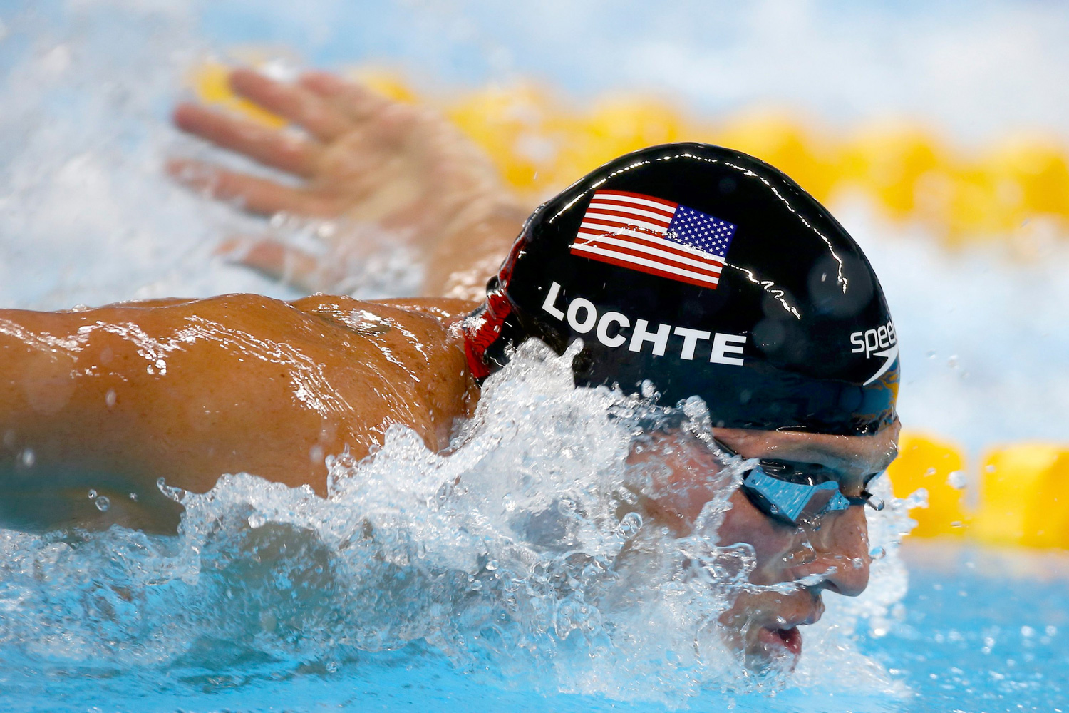 Impiden salir de Brasil a dos nadadores olímpicos estadounidenses