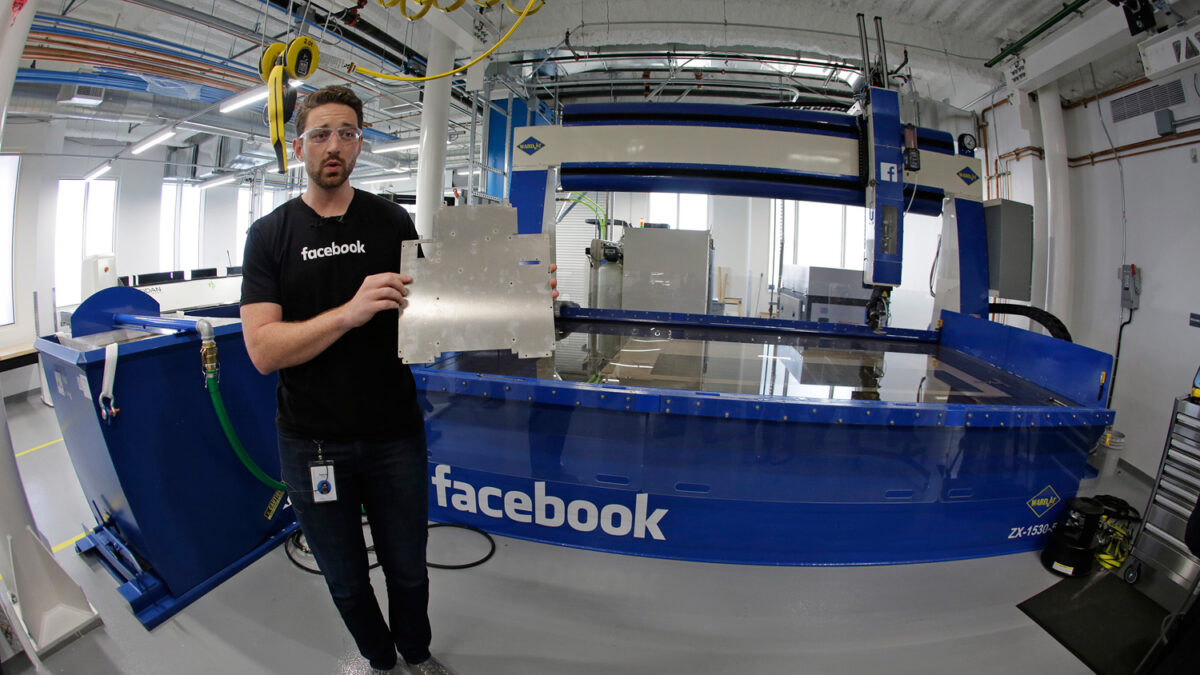 El laboratorio de hardware donde Facebook diseña el futuro