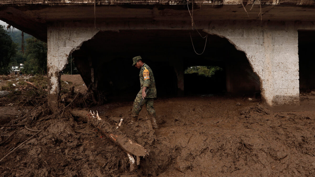 La tormenta Earl deja a su paso 45 muertos en México