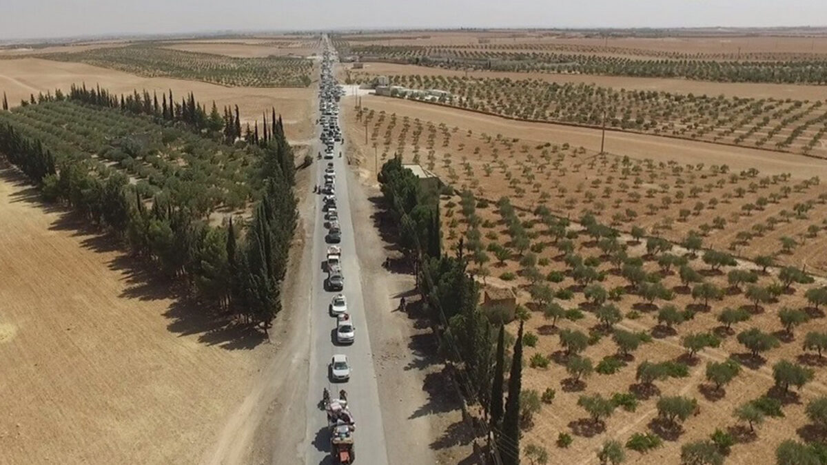 Fotos aéreas confirman que ISIS usó escudos humanos para escapar de Manbij