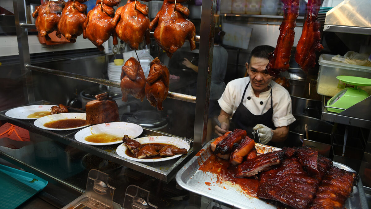 En Singapur hay comida con estrella Michelin por menos de dos euros