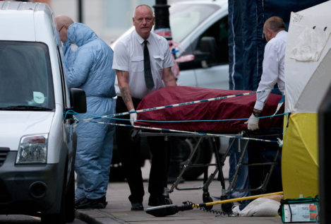 Una mujer muerta y cinco heridos en un ataque con arma blanca en Londres