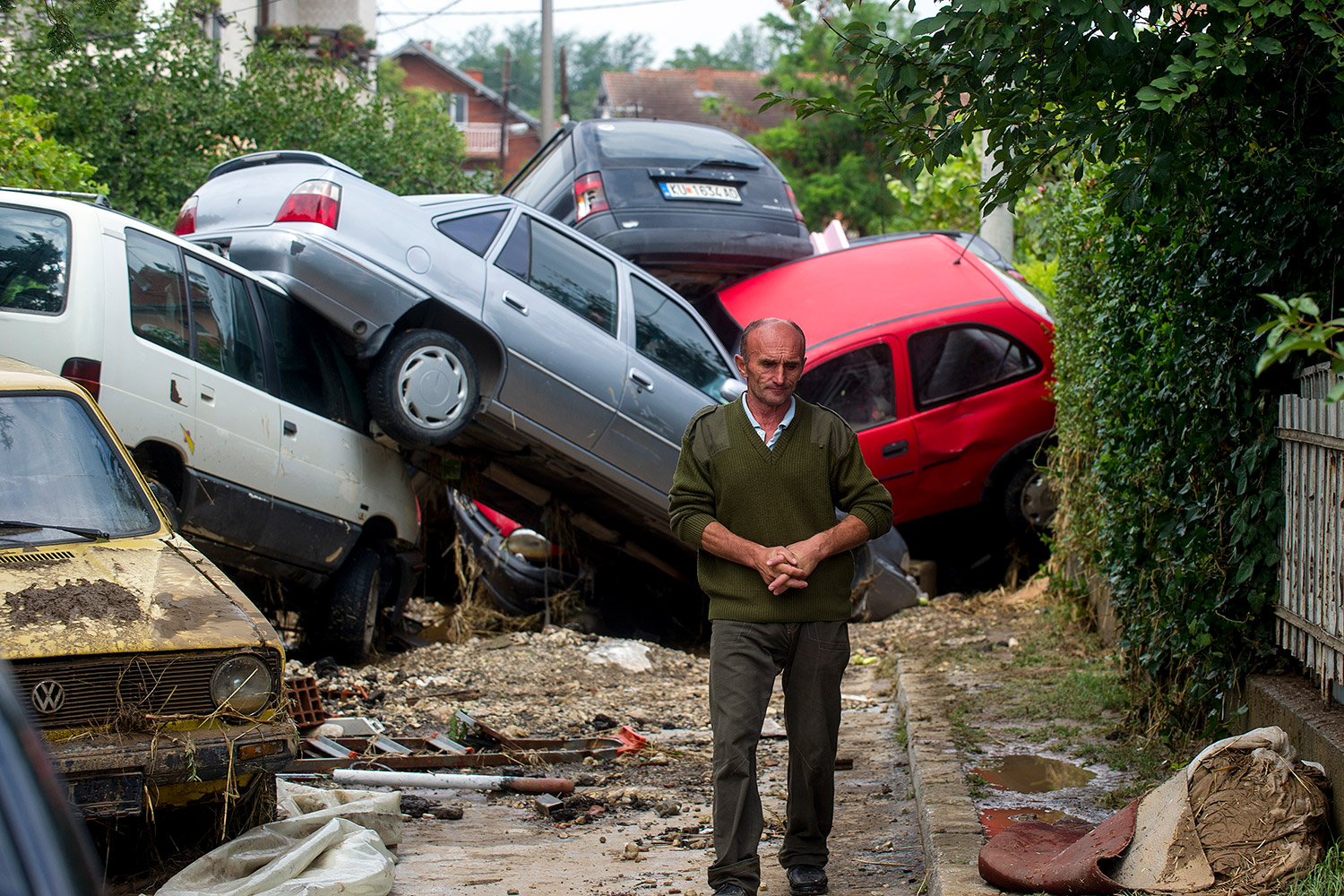 Una brutal tormenta sin precedentes mata a 20 personas en Macedonia