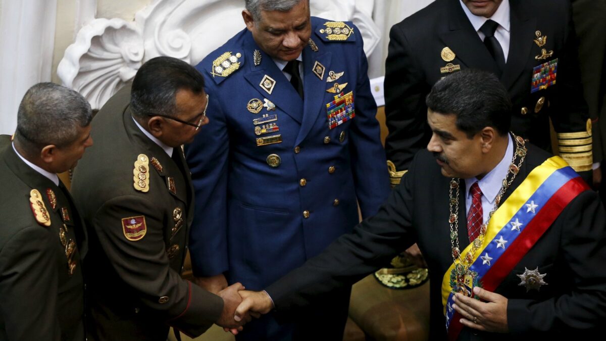 Maduro nombra ministro a un general acusado de narcotráfico por EEUU