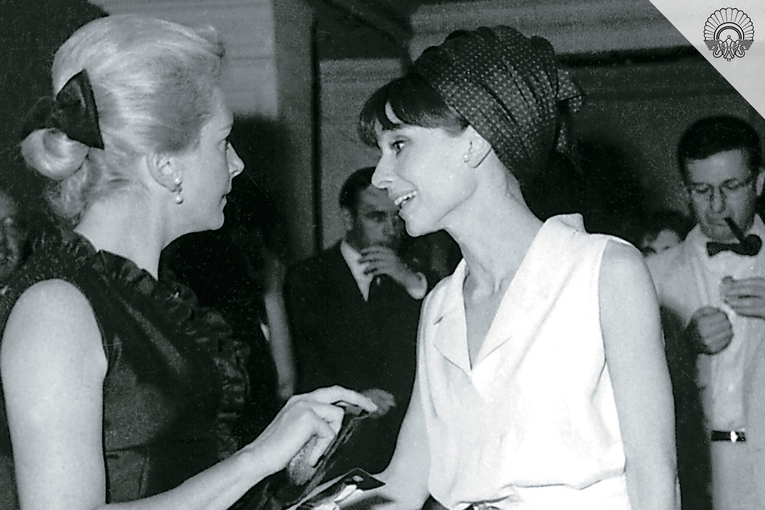El saludo entre Deborah Kerr y Audrey Hepburn, un momento emblemático