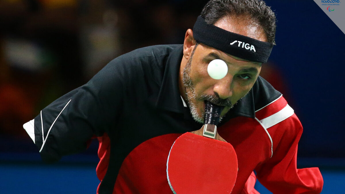 Ibrahim Hamadtou, el hombre que juega a ping pong sin manos