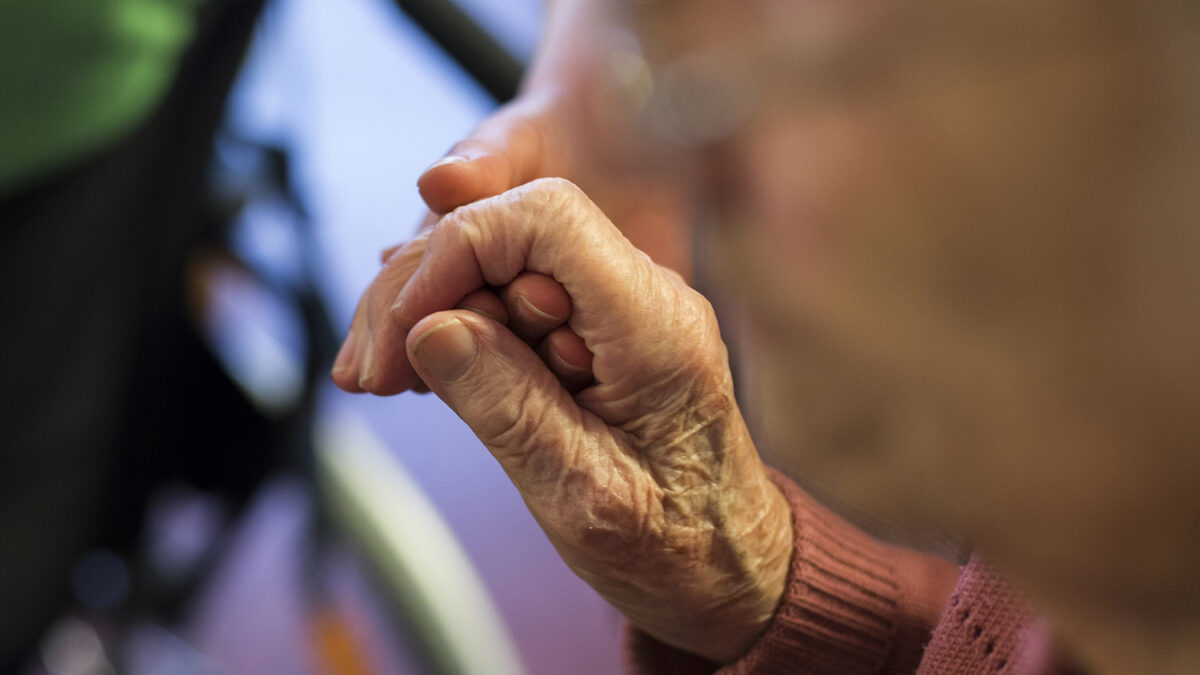 Cón sólo 12 años crea una app para su abuela, enferma de Alzheimer