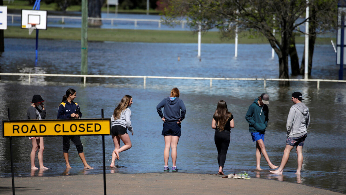 Una tormenta deja a 80.000 personas sin electricidad en el sur de Australia