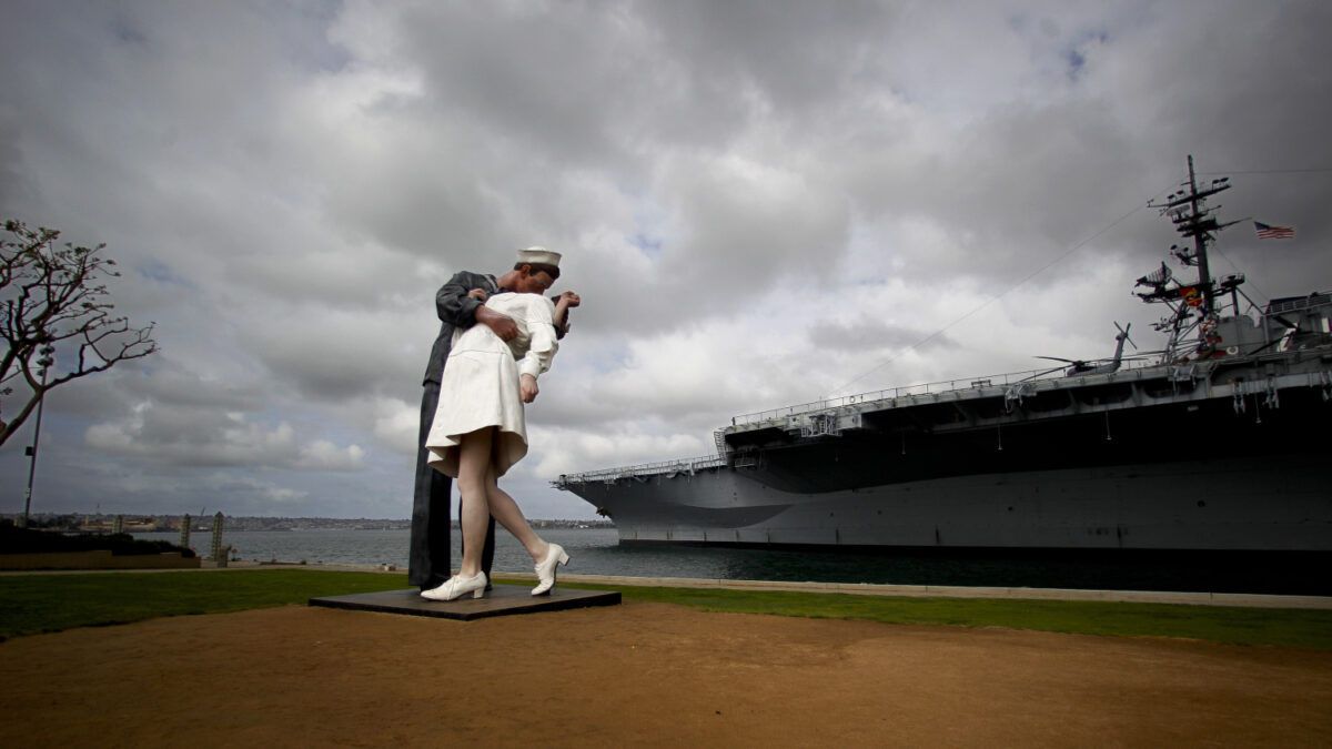 Muere la mujer que protagonizó el beso icónico del fin de la Segunda Guerra Mundial