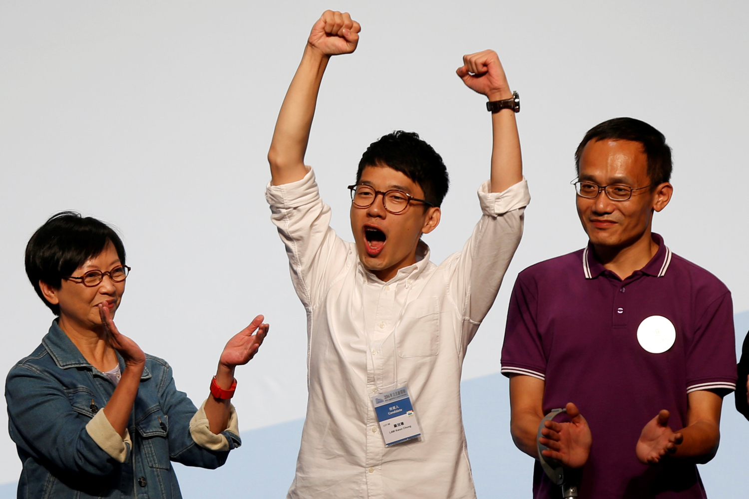 Hong Kong vota por el cambio al aupar a candidatos independentistas