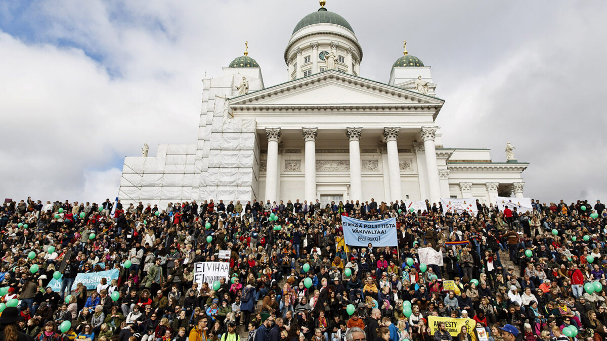 Finlandia se vuelca contra el racismo tras la muerte de un joven