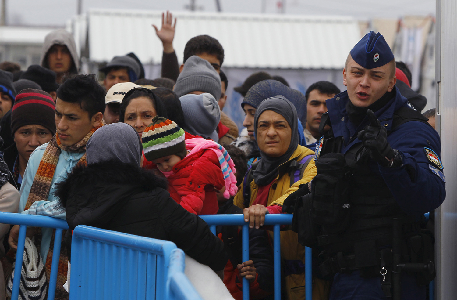 Nueva denuncia por el «espantoso trato» de Hungría a los inmigrantes y refugiados