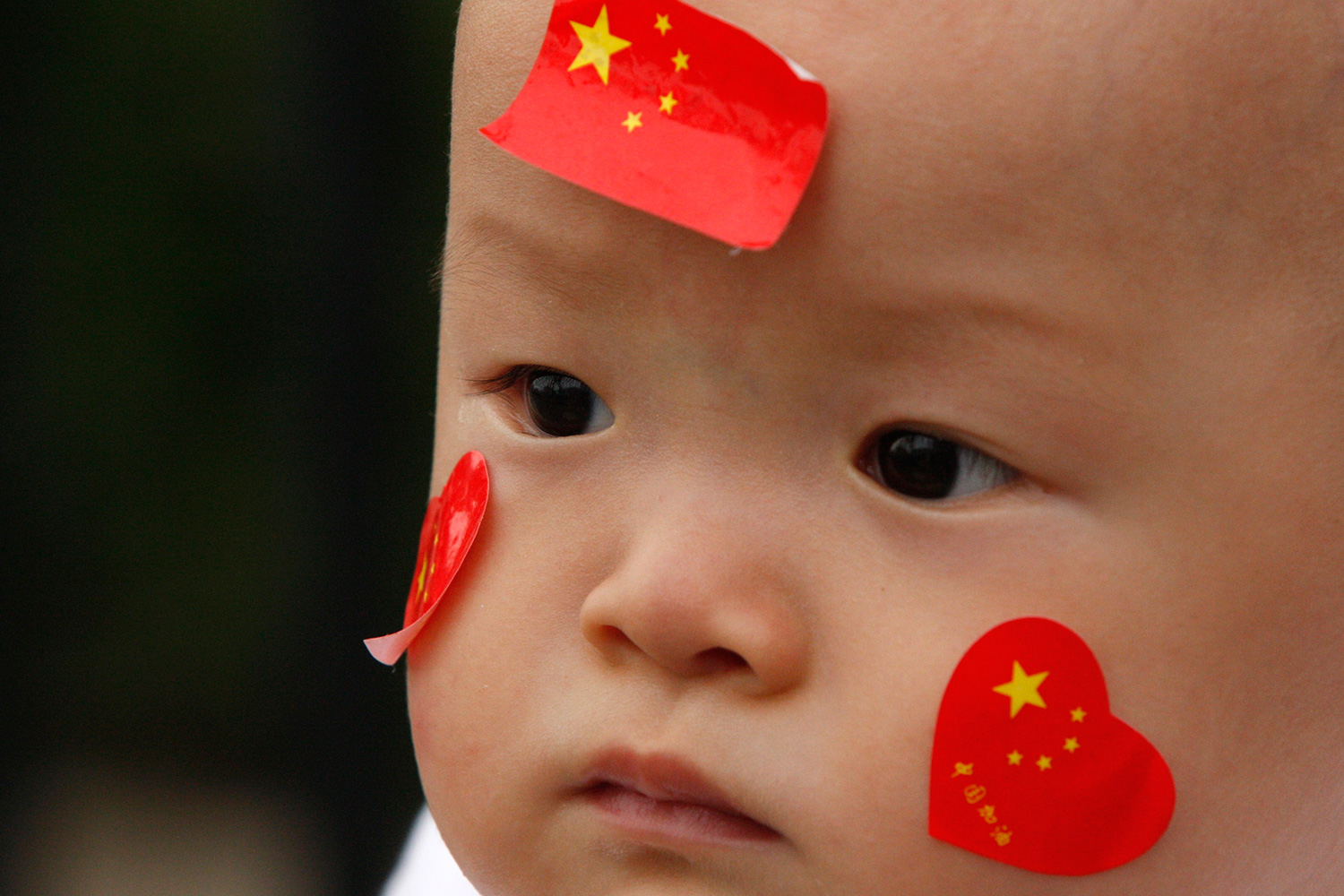 Una joven de 16 años gana 57.000 euros poniendo nombres a bebés chinos