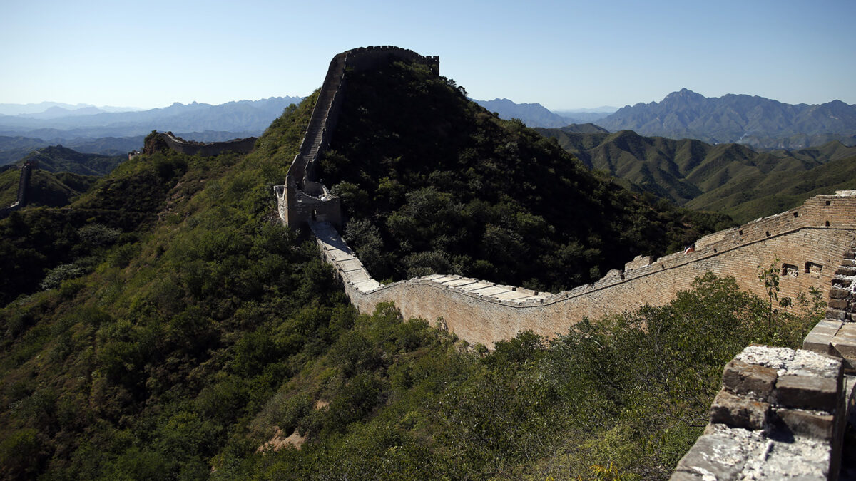 Consternación por la burda reforma de un tramo de la Muralla China