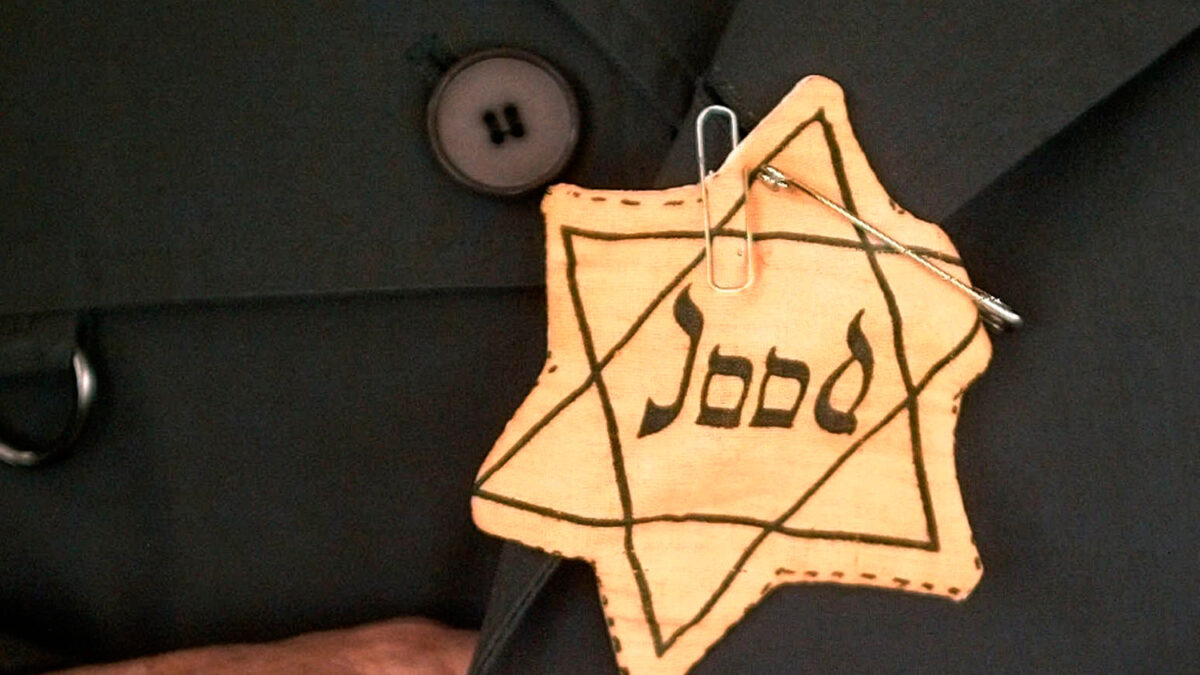 Una superviviente del Holocausto experimenta su propio rescate en realidad virtual