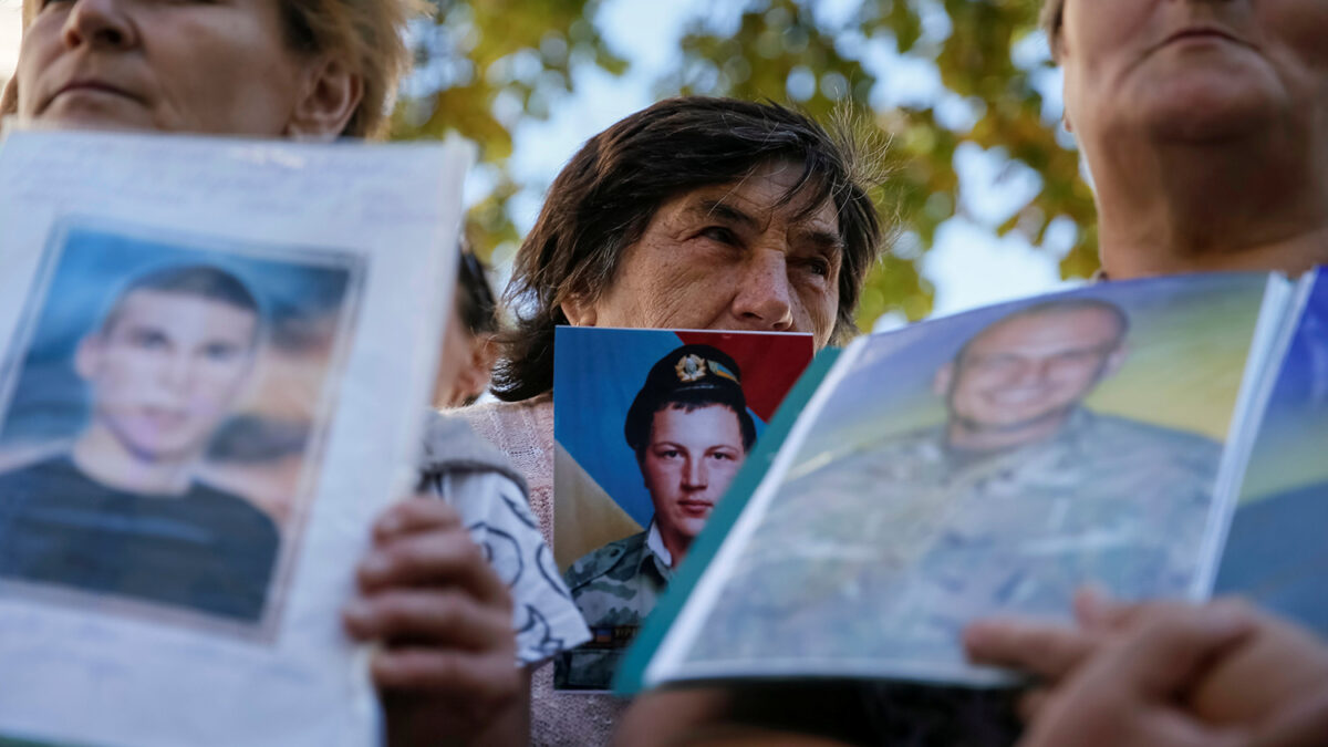 La tregua en Ucrania se tambalea tras la muerte de tres soldados