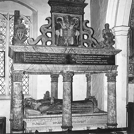 La tumba de la familia Waldegrave en la iglesia de Borley.