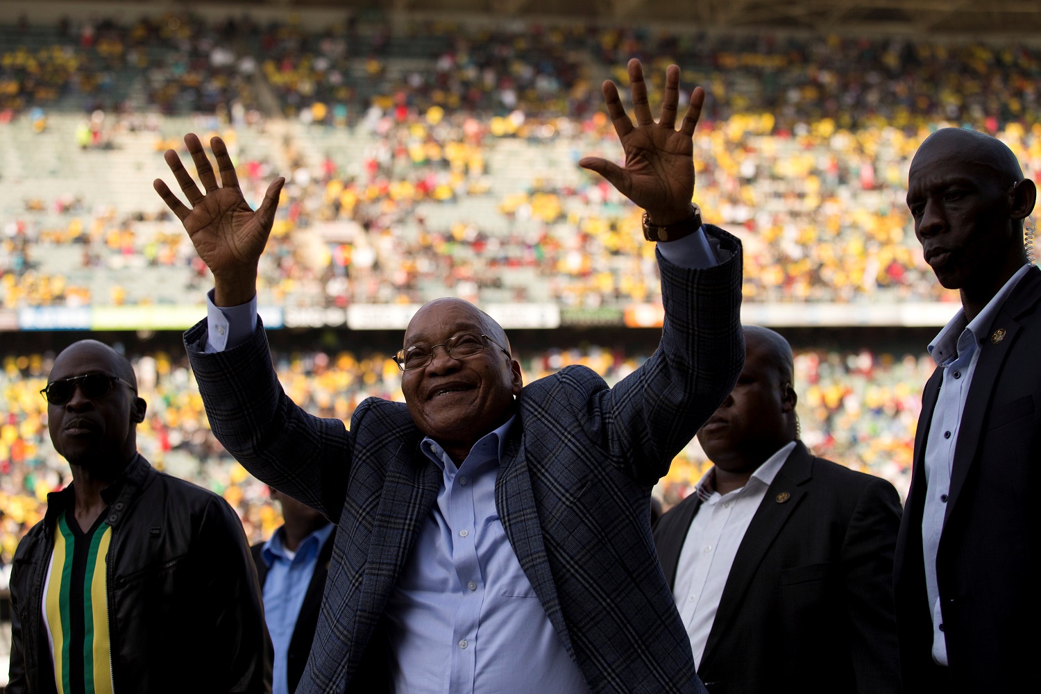 Zuma, obligado a devolver más de 500.000 dólares que utilizó de fondos públicos