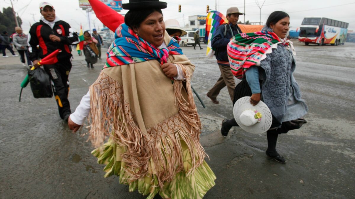 Bolivia reivindica el Día de la Descolonización con manifestaciones