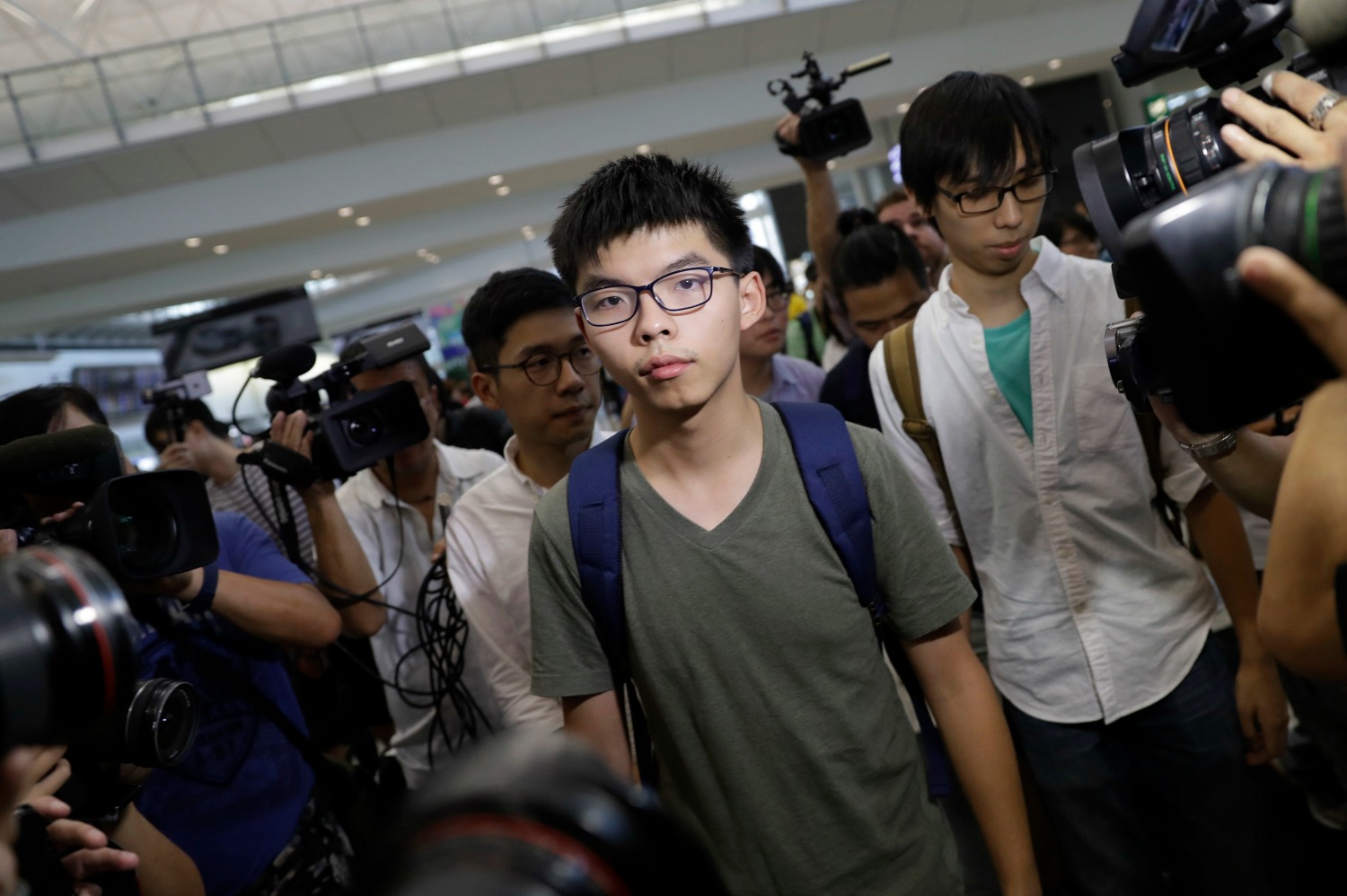 Tailandia detiene al líder de la Revolución de los Paraguas de Hong Kong a petición de China