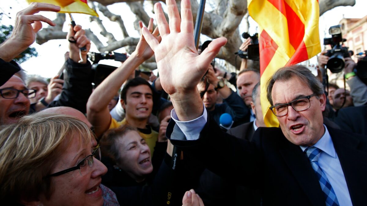 Artur Mas se sentará en el banquillo por celebrar la consulta independentista del 9-N