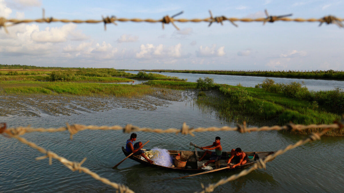 Bangladesh legaliza la supresión de ONGs que sean críticas con el gobierno