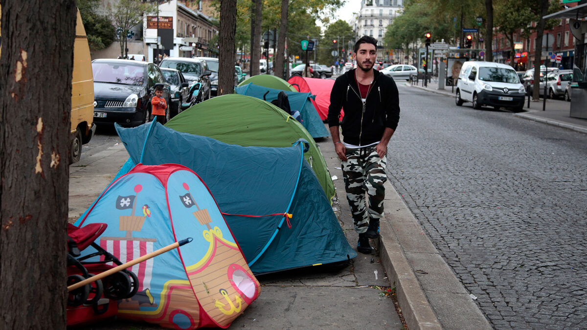 Crecen los campamentos improvisados en Francia tras el desmantelamiento de Calais