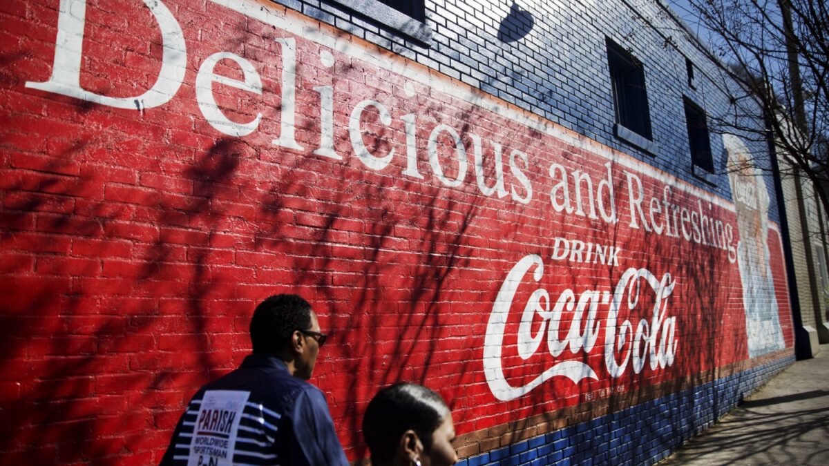 Coca-Cola y Pepsi pagan millones para que no se les relacione con la obesidad infantil