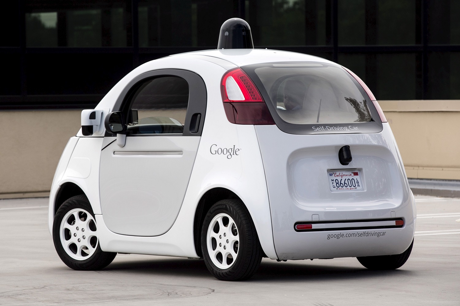 El coche autónomo de Google ya conduce mejor que un adolescente