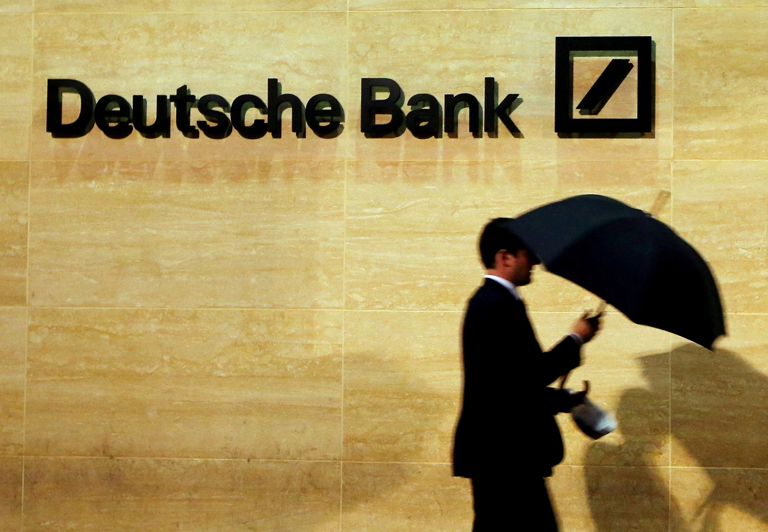 Deutsche Bank, acusado de ocultar pérdidas de 10.500 millones de euros