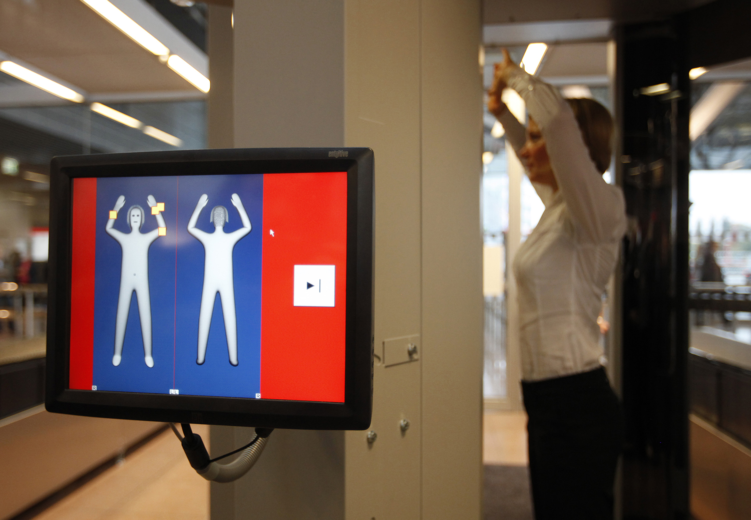 Un escáner con inteligencia artificial puede ser el futuro de la seguridad en aeropuertos