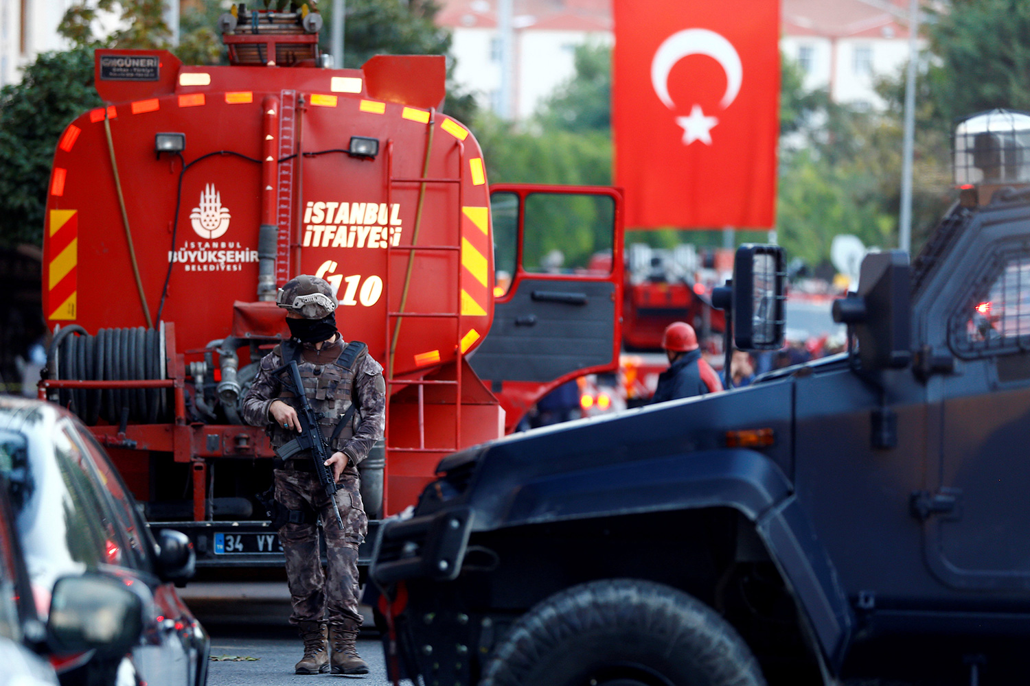 Una moto bomba explota cerca de una comisaría de policía en Estambul
