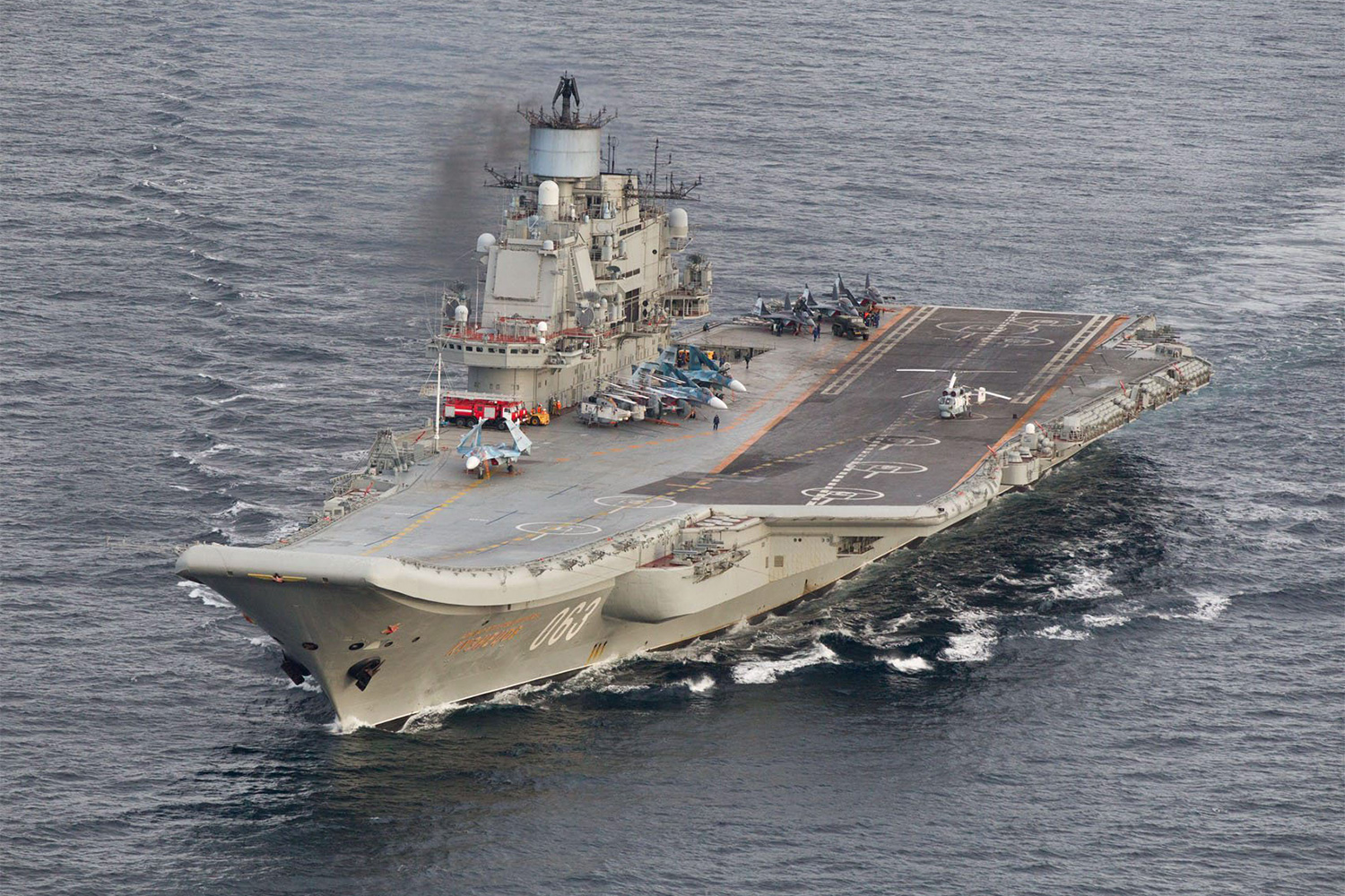 Malestar en la OTAN por el repostaje en Ceuta de varios buques de guerra rusos que viajan a Siria