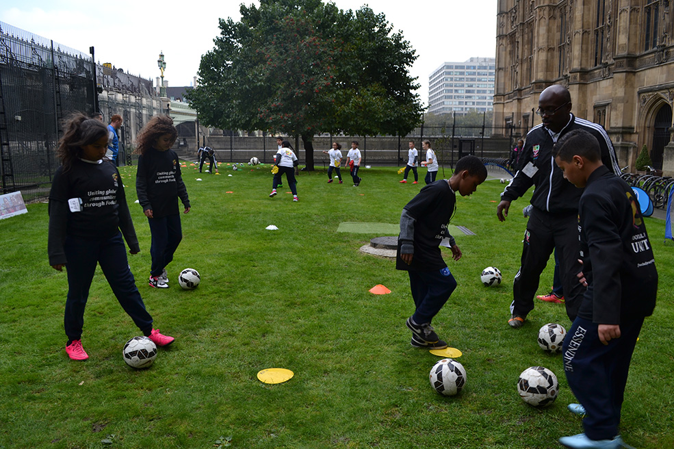 Nace en Londres un equipo de fútbol que evita que los niños sean reclutados por ISIS