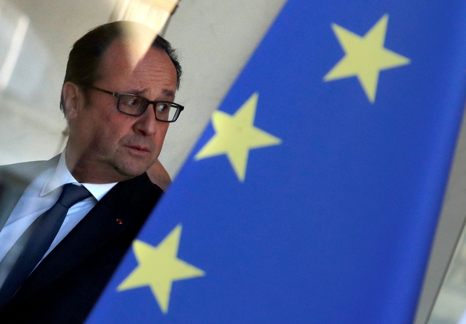 Un libro recoge la polémica opinión de Hollande sobre el Islam y los refugiados