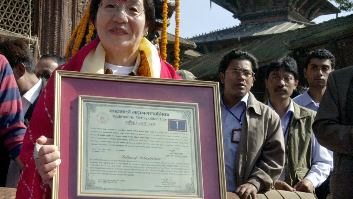 Muere a los 77 años Junko Tabei, primera mujer en escalar el Everest