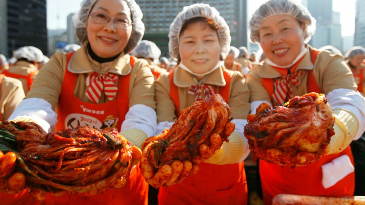 Kimchi, el caleidoscópico plato surcoreano que lo peta en Occidente