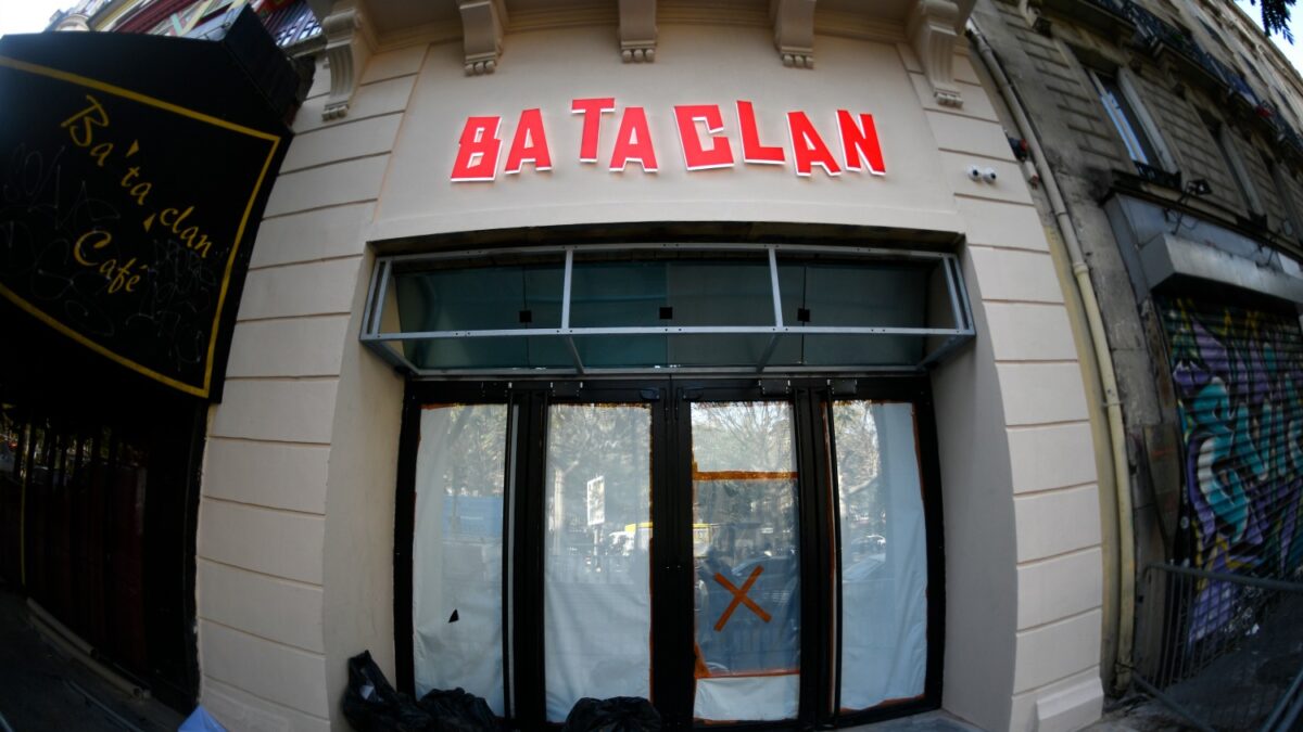 La sala Bataclan se reinventa para el aniversario de los atentados de París