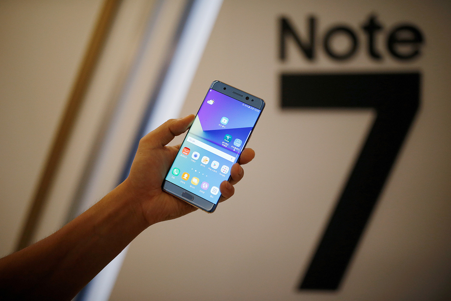 Samsung deja de fabricar el Galaxy Note 7 ante los problemas de su batería